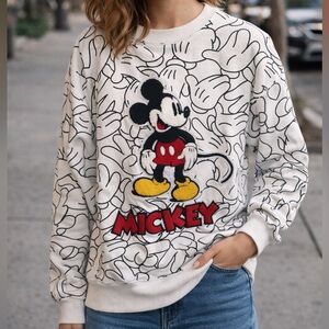 Disney Mickey Mouse White and Black Sweatshirt